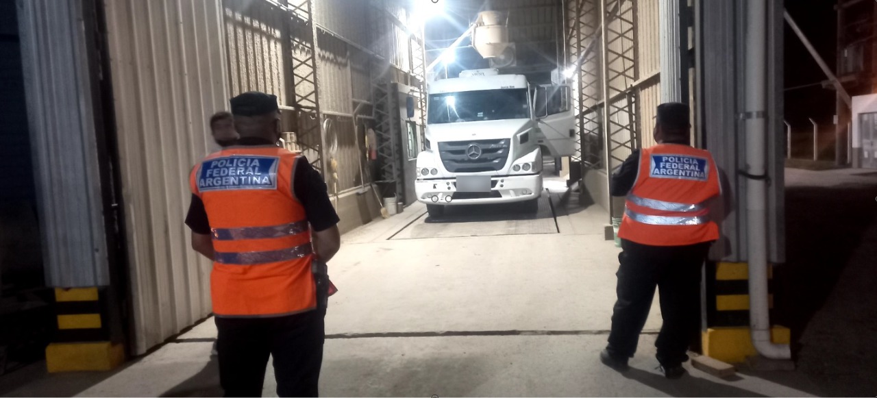 La Policía Federal Argentina decomisó 30 toneladas de soja