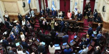 La cámara alta se renovó tras la jura de 24 senadores electos