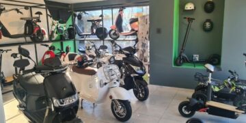 Una nueva empresa de monopatines y motos eléctricas desembarcó en Córdoba