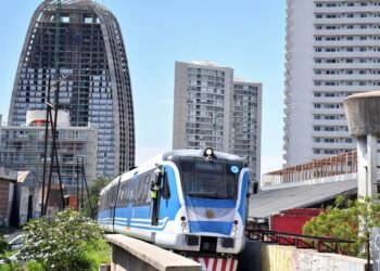 El Tren Metropolitano inicia hoy su actividad regular