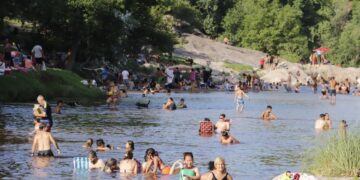 No hay bajas en las reservas turísticas pese a la ola de casos