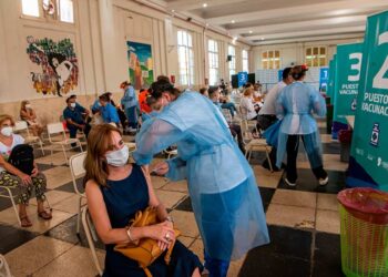 Dosis de refuerzo: se autorizó su aplicación sin turno previo