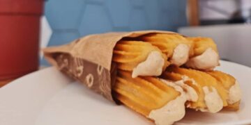 Lanzaron a la venta los churros con salsa de vitel toné