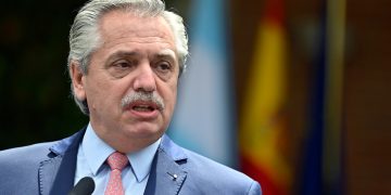 Alberto Fernández deberá aislarse en Olivos