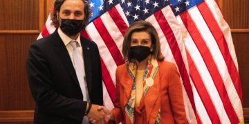 Cafiero cerró su gira con altas figuras de la política de EE.UU.