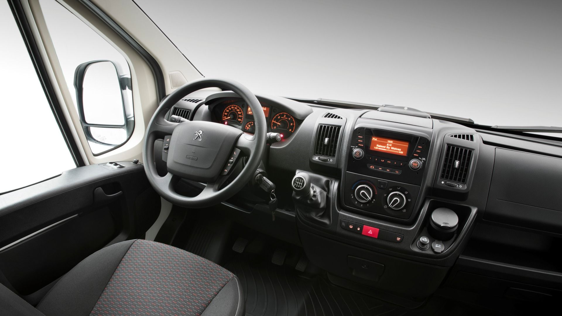 Citroën Jumper y Peugeot Boxer ahora también son minibuses