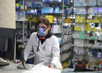 La estrategia de testeos y vacunación incorpora laboratorios y farmacias