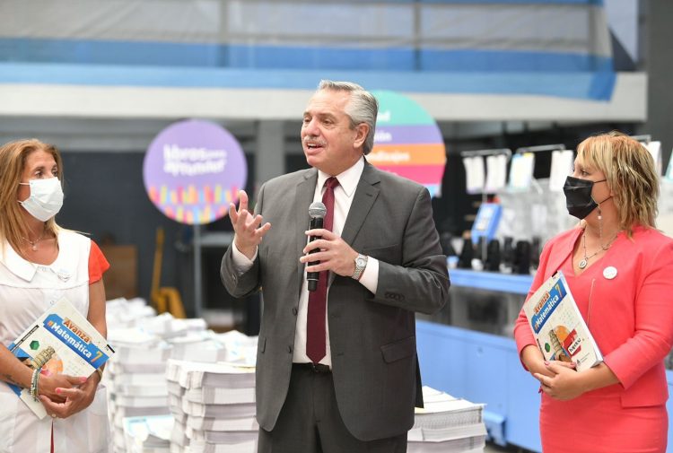 Fernández reconoció "diferencias" en la coalición de gobierno por el preacuerdo con el Fondo