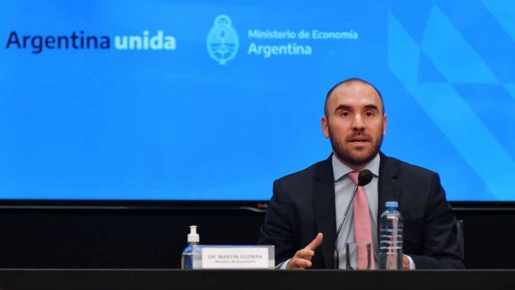 Guzmán aseguró que no habrá ajuste en el acuerdo con el FMI