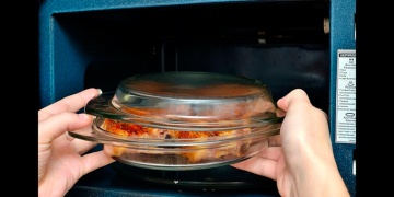 ¿Por qué la comida recalentada sabe mejor al día siguiente?