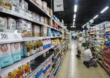 Se acelera la inflación en enero y podría superar las previsiones