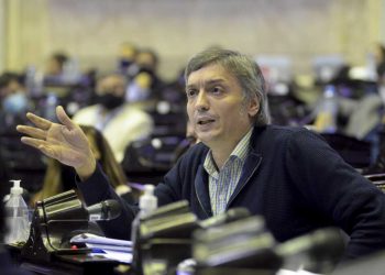 Disconforme con el acuerdo con el FMI, Máximo Kirchner renunció a la presidencia del bloque del FdT