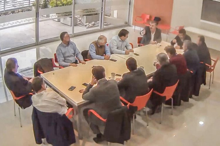 Nuevas pruebas comprometen a Vidal con la “mesa judicial”