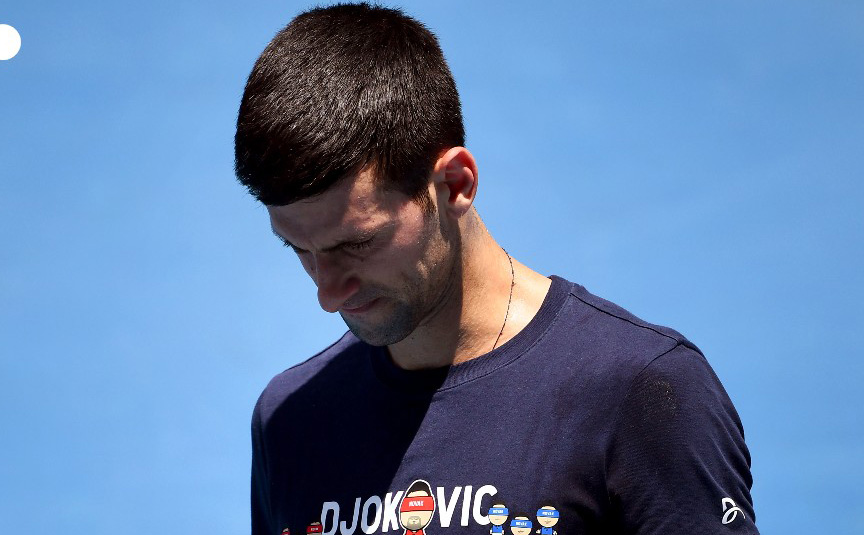 Djokovic se confiesa e intenta una defensa ante sus conductas anticovid