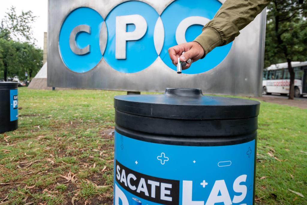 Reciclan pilas y evitan su enterramiento en Piedras Blancas