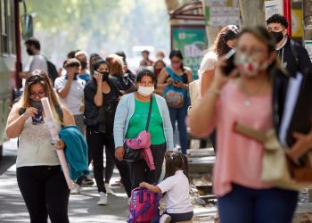 Los gobiernos de América Latina evitan las restricciones