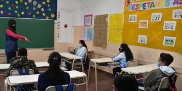 Buscan acelerar la vacunación para el regreso a las clases