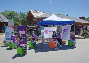 Los Puntos Mujer recorren los barrios de la ciudad en verano
