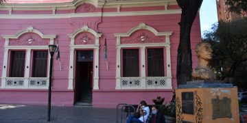 ¿Y la UCR, dónde está?