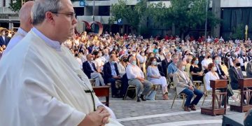 Revelan que el nuevo arzobispo no tiene Covid, sino cálculos