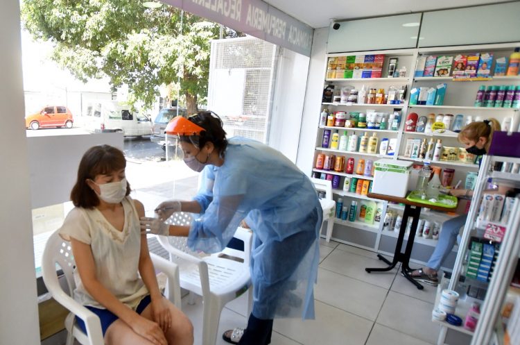 Son 352.000 los cordobeses que aún se resisten a la vacunación
