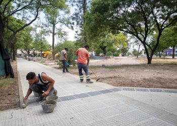 Avanzan los trabajos en plaza Alem