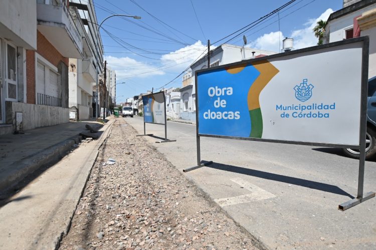 Finalizan nuevo aliviador cloacal en barrio Alberdi