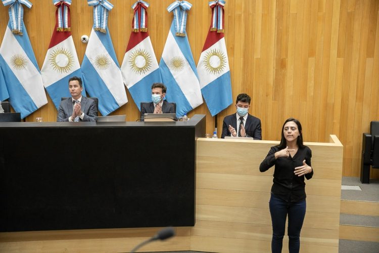 Sesiones legislativas en lengua de señas