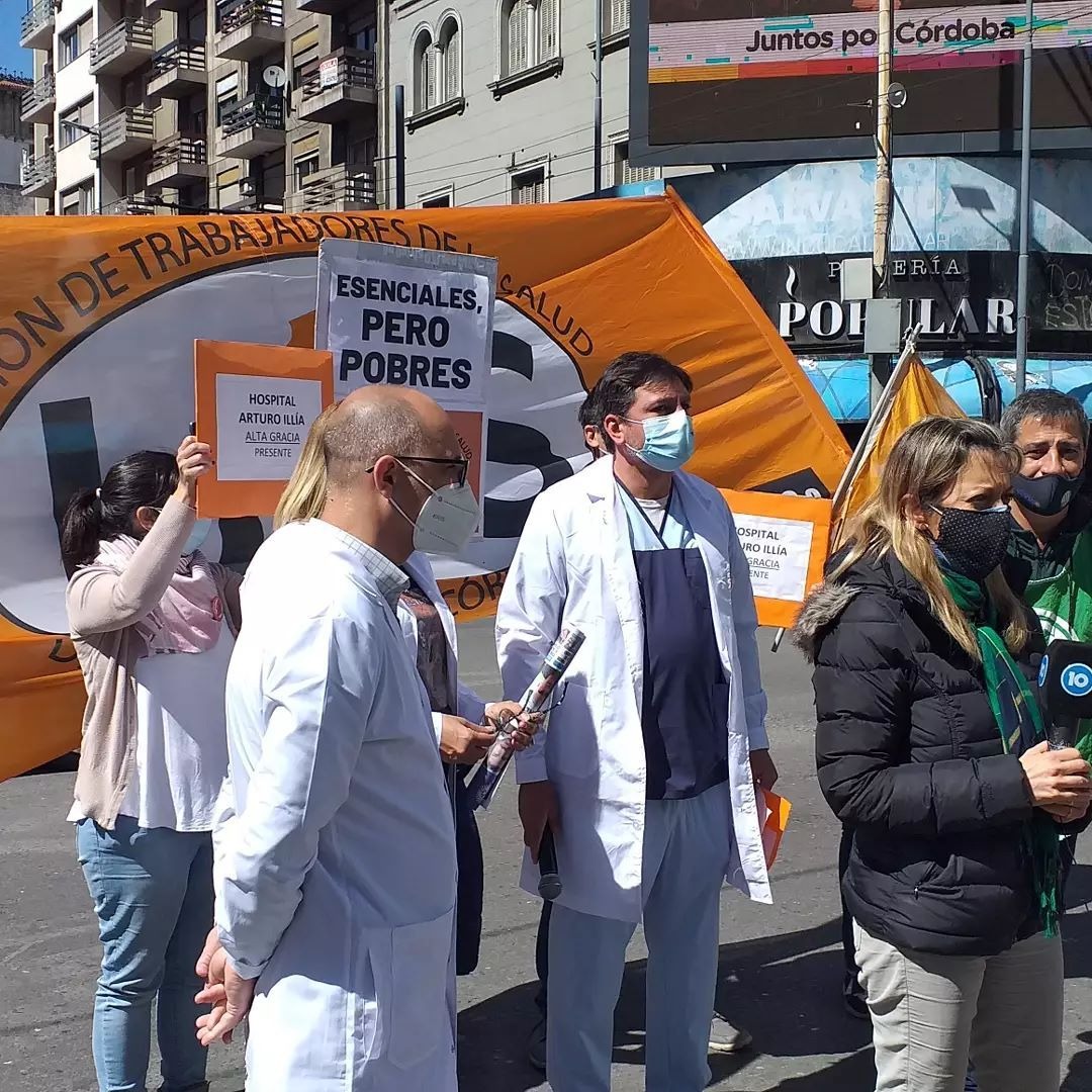 Agentes de la salud exigen una urgente apertura de la paritaria