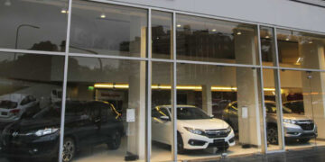 Desde este lunes patentar un auto es un 30% más caro