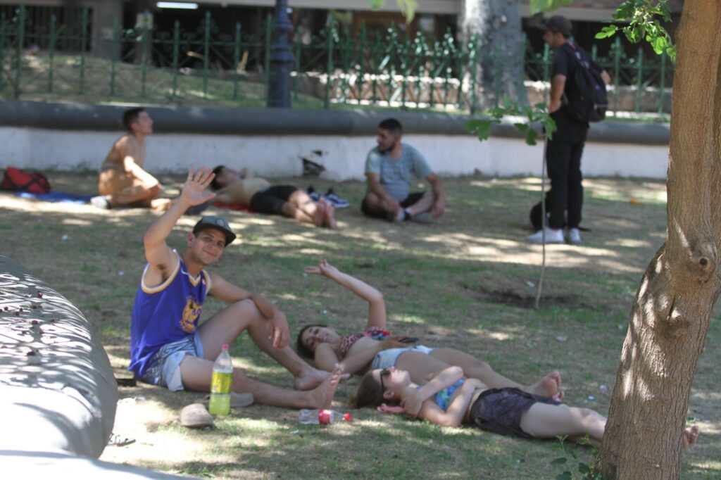 La ola de calor se extendió por toda la provincia con temperaturas extremas