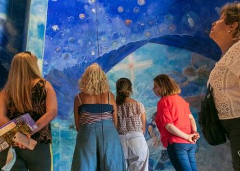 El coqueteo del arte local