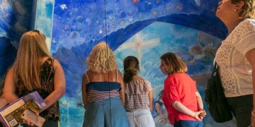 El coqueteo del arte local