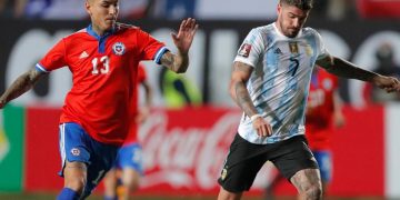 La Selección Argentina venció a Chile y lo complicó