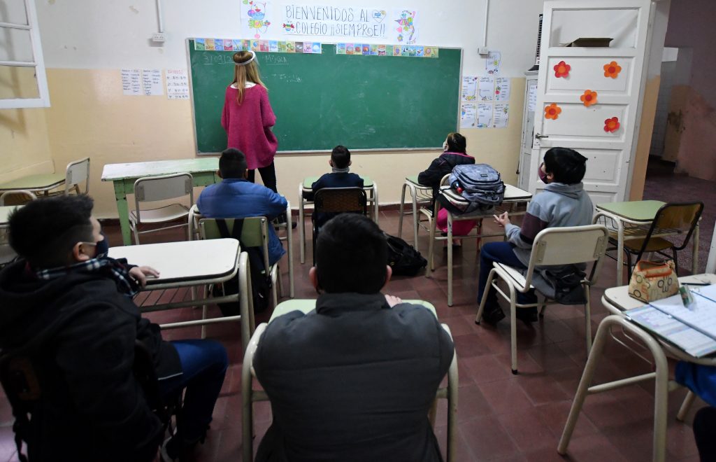 Todavía no se piensa en un pasaporte sanitario para el ámbito escolar