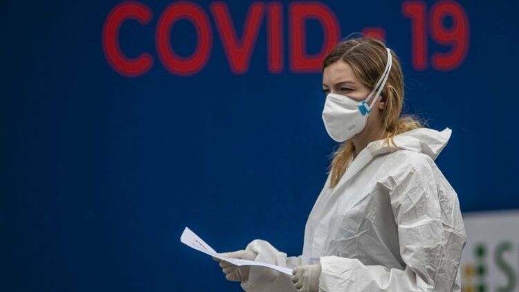 A pesar de la suba de casos, Europa traza su propia estrategia sanitaria