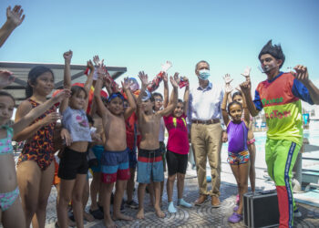 Más de 10 mil jóvenes disfrutan las actividades de pileta y recreación