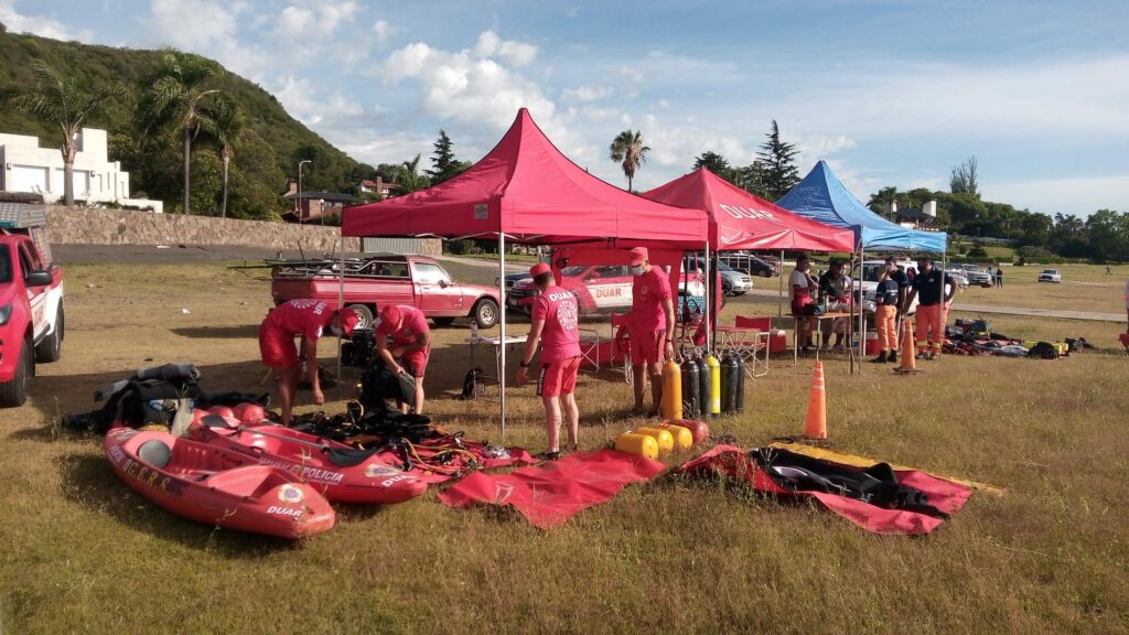 Un hombre desapareció en el lago de Embalse y encontraron su lancha a la deriva