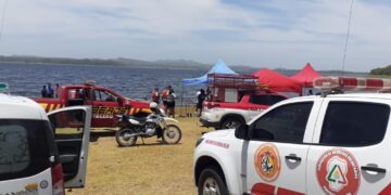 Siguen buscando al hombre desaparecido en el lago de Embalse