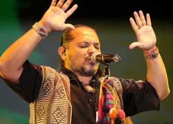 El coqueteo del arte local