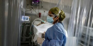 Advierten que más del 80% de los internados son personas no vacunadas