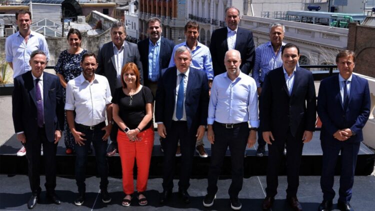 La reunión entre el Gobierno y la oposición entró en ‘stand by’