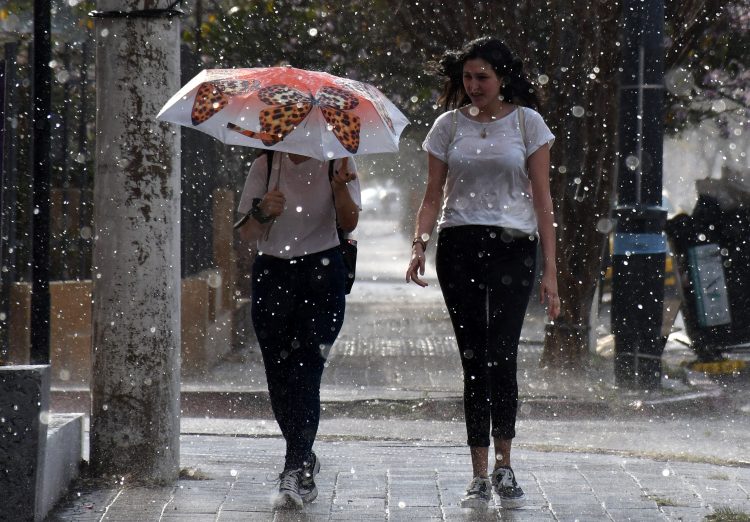 Advierten por tormentas y granizo en diferentes localidades de la provincia