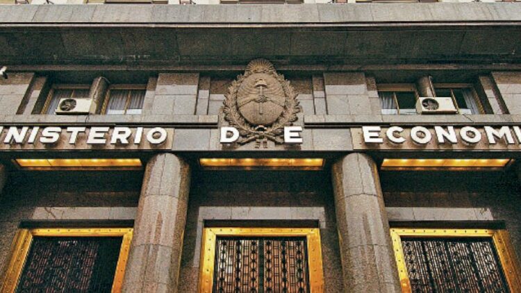 El Ministerio de Economía implementó un canal para recibir denuncias de corrupción