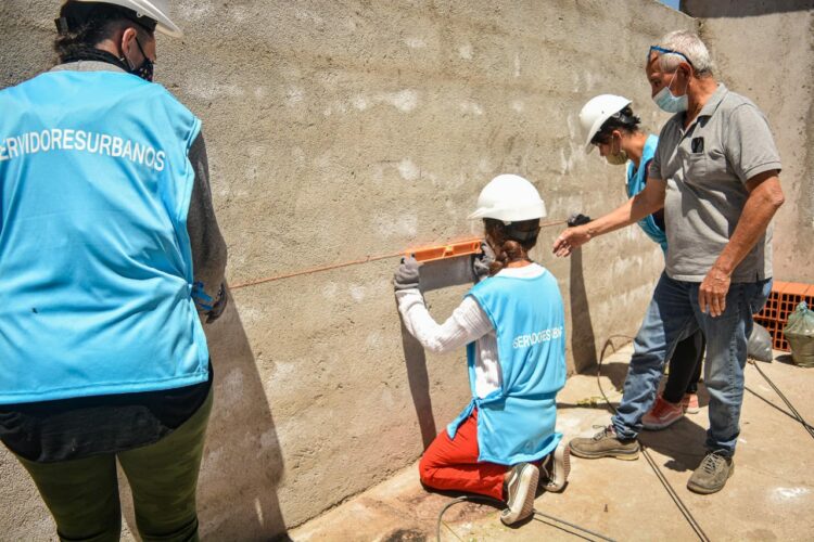 La Municipalidad y Uocra capacitan a servidores urbanos