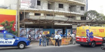 Un obrero falleció al caer de un séptimo piso de un edificio en construcción