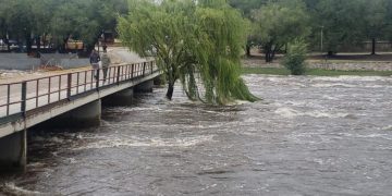 Las tormentas provocaron crecidas en los ríos serranos