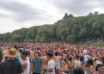 Los balnearios se colmaron de jóvenes sin cuidados sanitarios