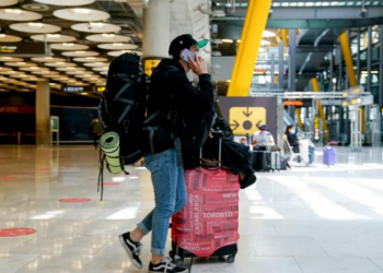 Argentinos y residentes vacunados no deberán presentar PCR para ingresar al país