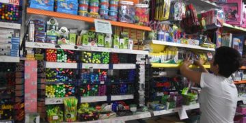 Los precios de los útiles escolares subieron un 67% interanual y los uniformes, hasta un 58%